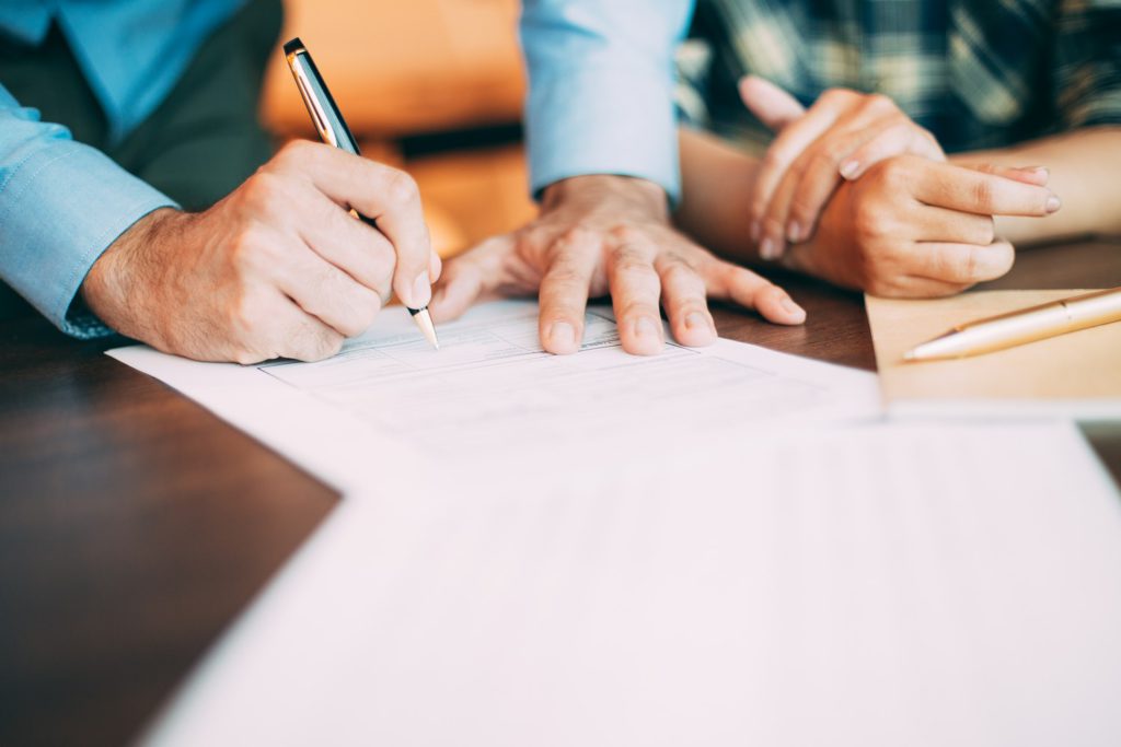 hesilma-cabinet-conseil-audit-formation-hotellerie-restauration-services-activites-loisirs-qui-sommes-nous-marche-faisabilité-classement-references-droit-obligation.